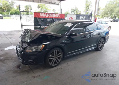 2017 Volkswagen Passat 1.8T R-Line из США, поврежденный, VIN 1VWDT7A3XHC047134